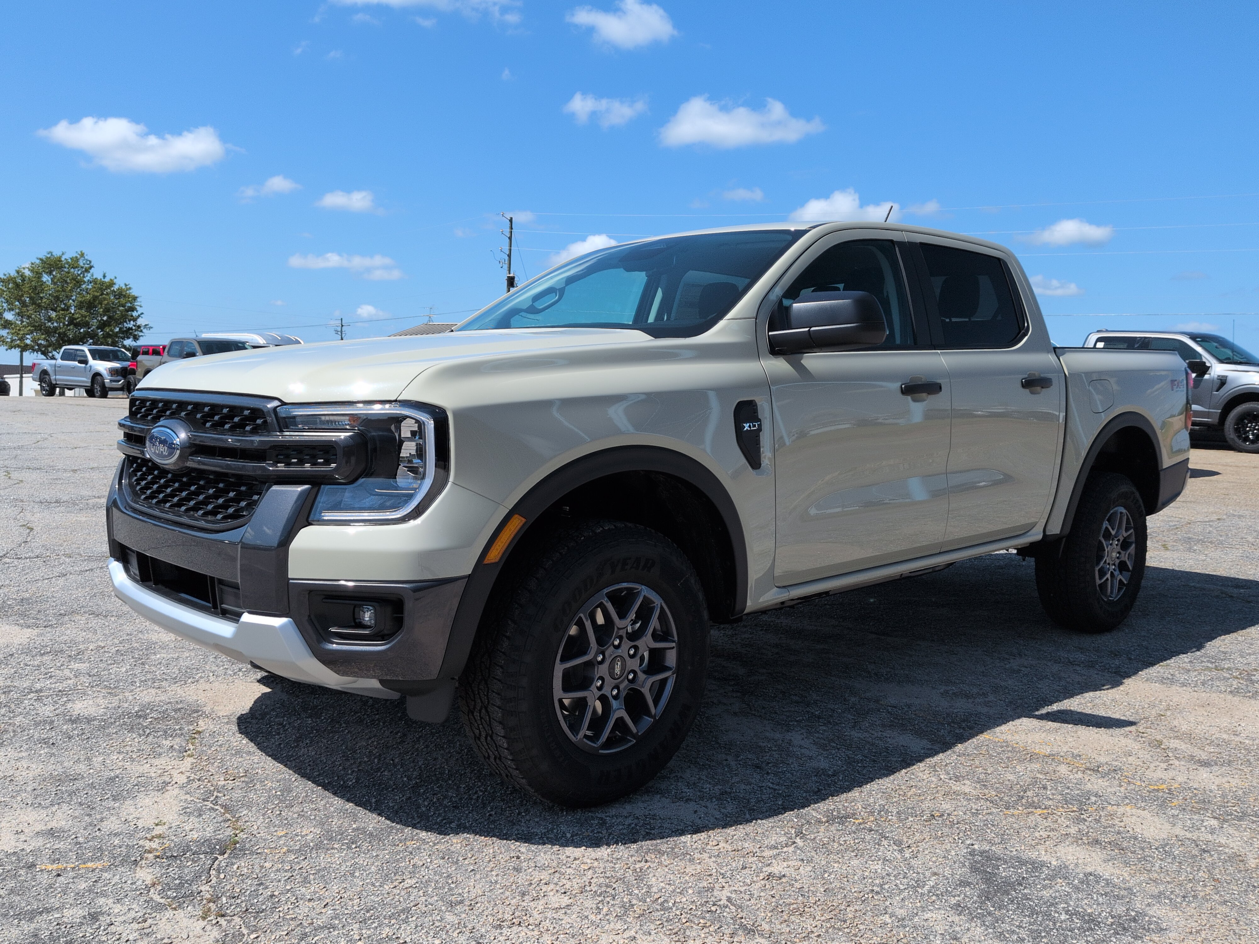 New 2026 Ford Ranger XLT w/ Equipment Group 301A High AWD/4WD image 6