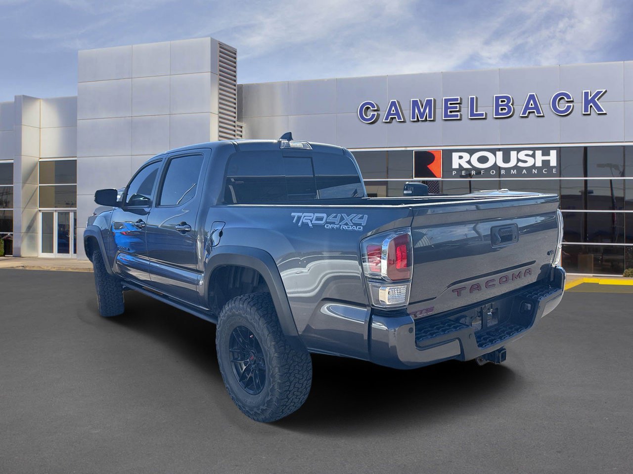 Used 2022 Toyota Tacoma TRD Off-Road AWD/4WD image 6