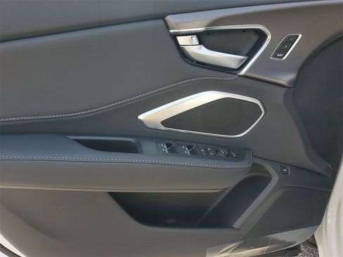 New 2026 Acura RDX SH-AWD image 19