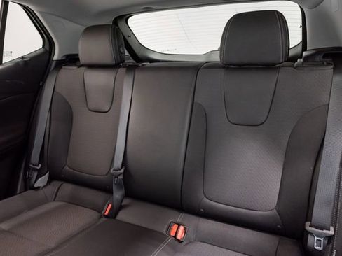 Used 2025 Buick Encore GX Preferred image 21