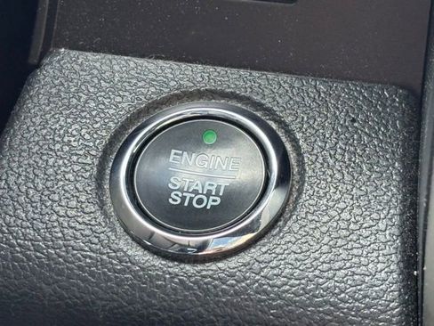 Used 2020 Ford F150 Lariat w/ Equipment Group 502A Luxury AWD/4WD image 17
