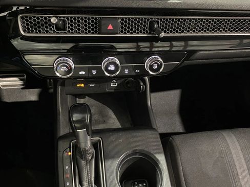 Used 2023 Honda Civic Sport image 15