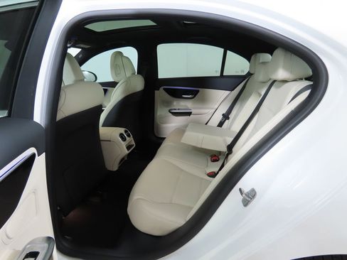 Certified 2025 Mercedes-Benz C 300 Sedan image 21