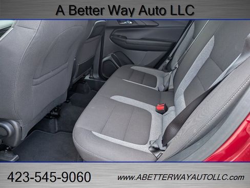 Used 2025 Chevrolet TrailBlazer LT AWD/4WD image 11