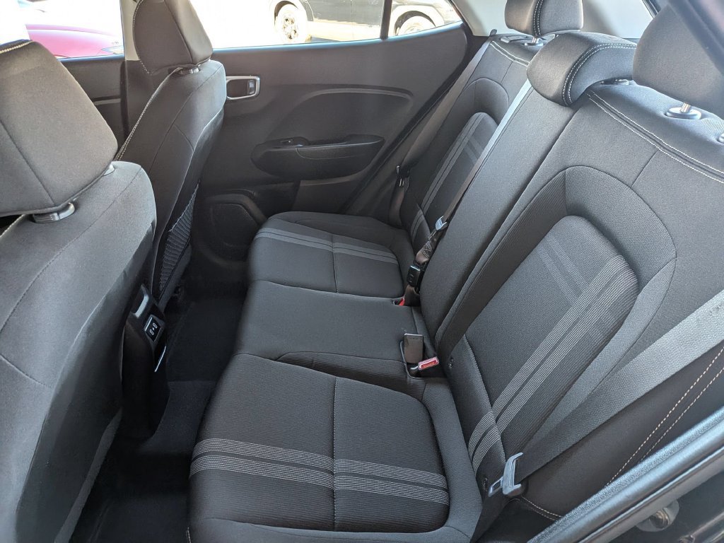 Used 2026 Hyundai Venue SEL FWD image 27