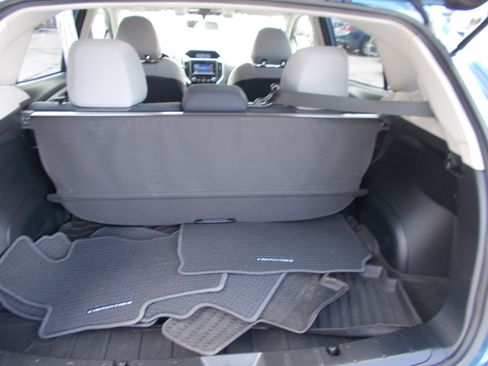 Used 2022 Subaru Crosstrek 2.0i Premium AWD/4WD image 9