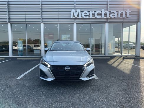 Certified 2025 Nissan Altima 2.5 SV w/ SV Premium Package AWD/4WD image 3