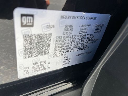 Used 2025 Chevrolet Trax LT w/ LT Convenience Package FWD image 28