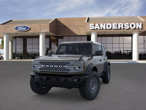 New 2025 Ford Bronco Badlands image 2
