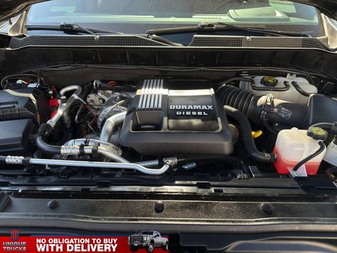 Used 2024 Chevrolet Silverado 1500 LTZ AWD/4WD image 15