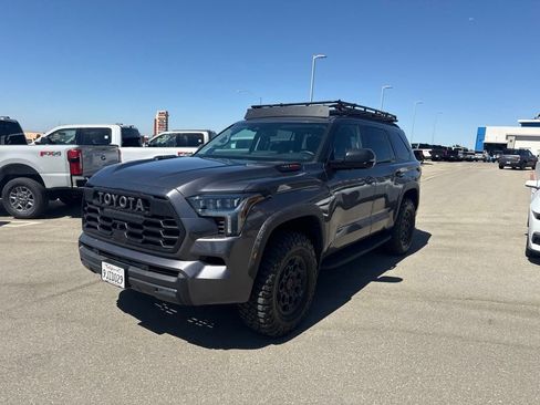 Used 2023 Toyota Sequoia TRD Pro AWD/4WD image 3
