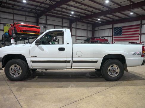 Used 2000 Chevrolet Silverado 1500 LS 2dr 4WD Standard Cab LB w/ Exterior Appearance Pkg image 4