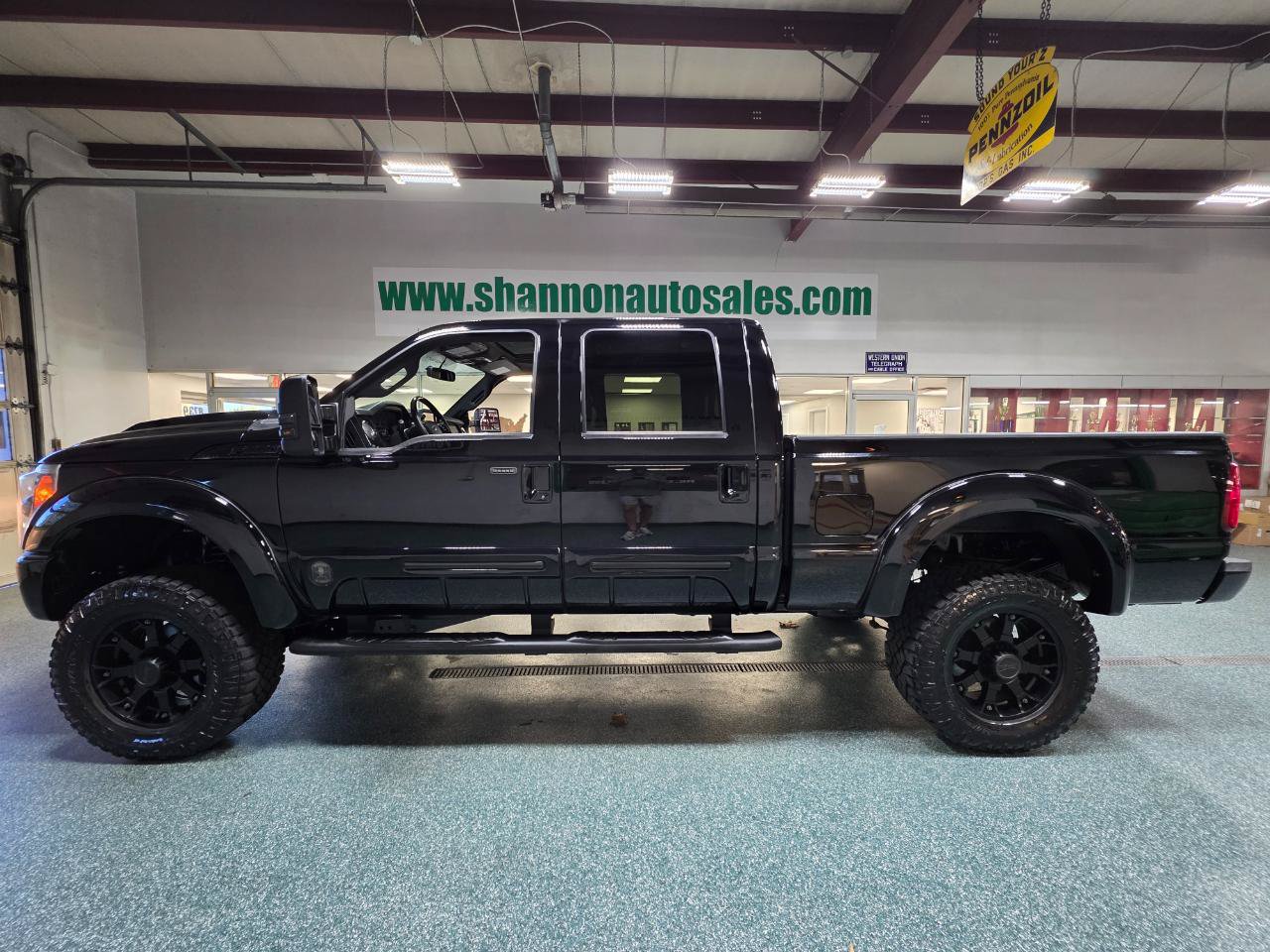 Used 2016 Ford F250 Lariat w/ Lariat Ultimate Package AWD/4WD image 12