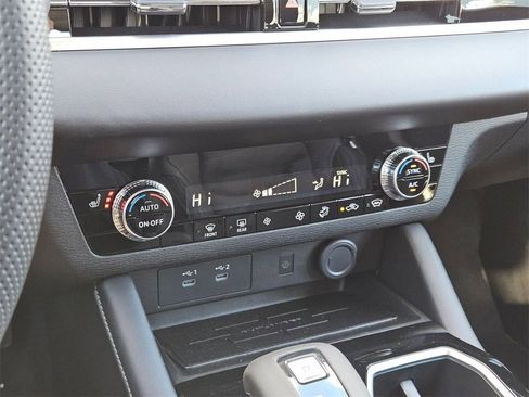 New 2025 Mitsubishi Outlander Trail Edition image 23