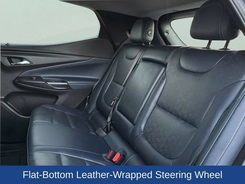 Used 2023 Chevrolet Bolt EUV LT w/ Convenience Package FWD image 16