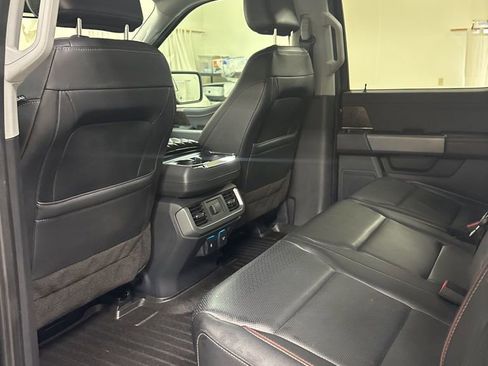 Used 2022 Ford F150 Lariat w/ Max Trailer Tow Package image 25