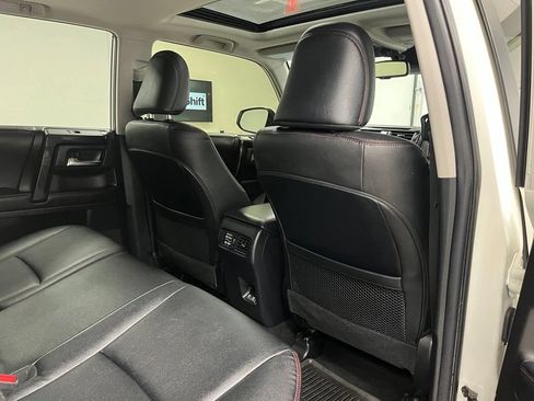 Used 2022 Toyota 4Runner TRD Off-Road Premium AWD/4WD image 52