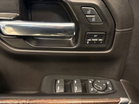 Used 2022 GMC Sierra 1500 Denali w/ Denali Premium Package image 23