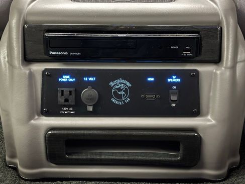 New 2025 GMC Savana 2500 Extended w/ Driver Convenience Package image 47