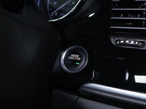 Used 2022 Buick Encore Preferred w/ Safety Package image 24