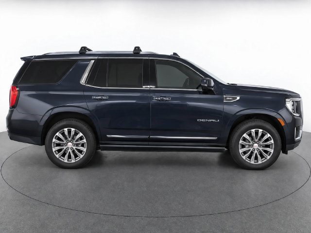 Used 2023 GMC Yukon Denali AWD/4WD image 2