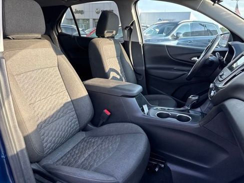 Used 2019 Chevrolet Equinox LT FWD image 30
