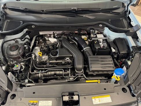 New 2026 Volkswagen Taos SE FWD image 22