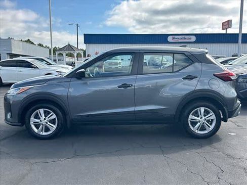 Used 2025 Nissan Kicks Play S FWD image 6