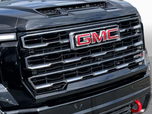 Used 2024 GMC Sierra 2500 AT4 w/ AT4 Premium Plus Package AWD/4WD image 27