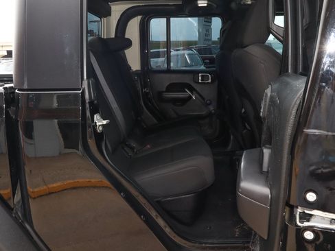 Used 2020 Jeep Gladiator Sport AWD/4WD image 27