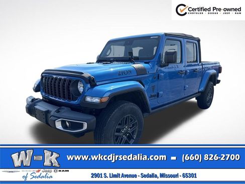 Used 2024 Jeep Gladiator Sport AWD/4WD image 14