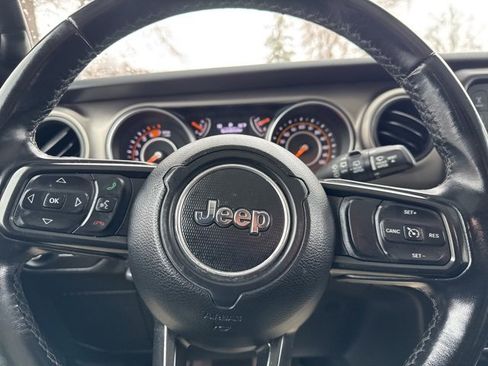 Used 2020 Jeep Wrangler Unlimited Sport image 10