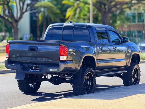 Used 2016 Toyota Tacoma SR5 image 5