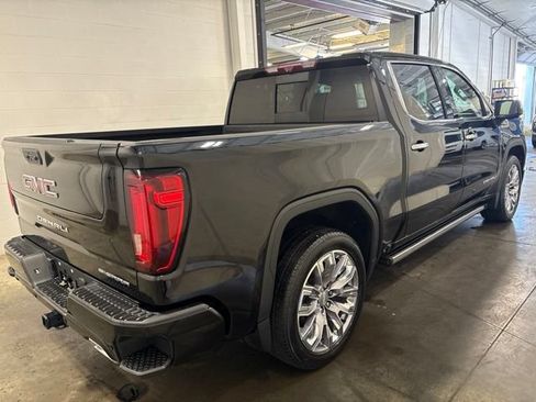 Used 2023 GMC Sierra 1500 Denali AWD/4WD image 4