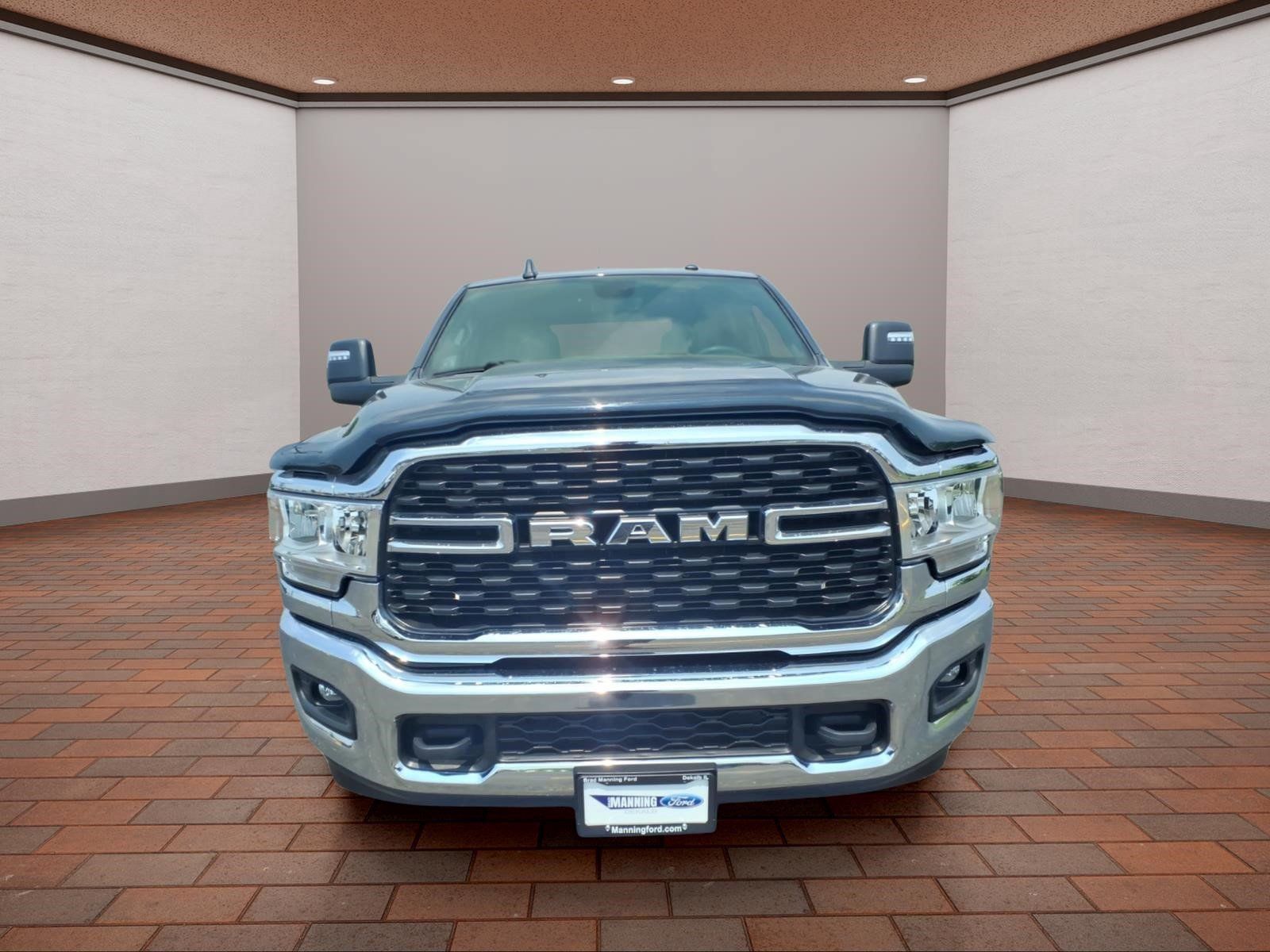 Used 2024 RAM 2500 Big Horn AWD/4WD image 3