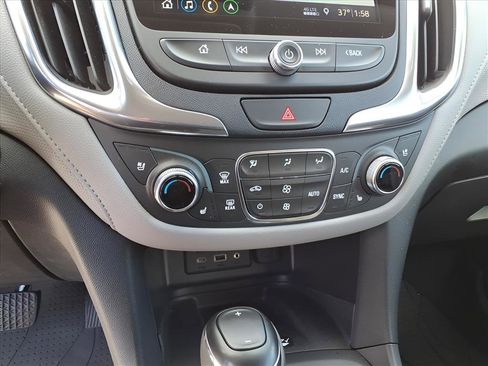 Used 2021 Chevrolet Equinox Premier image 15