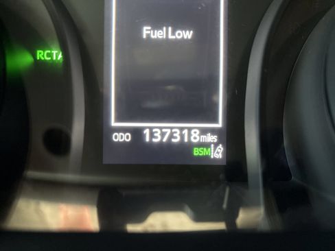 Used 2022 Toyota Camry SE w/ Convenience Package FWD image 15