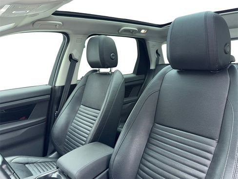 Used 2022 Land Rover Discovery Sport SE image 39