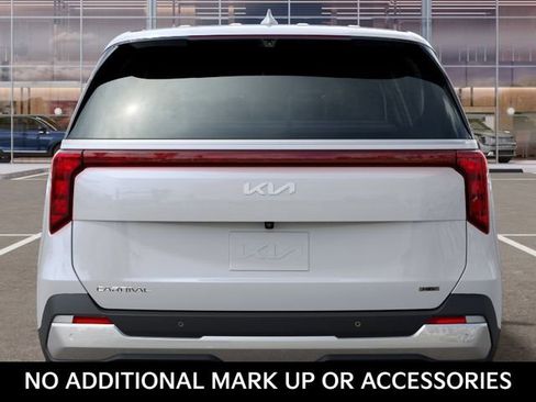 New 2026 Kia Carnival EX FWD image 13