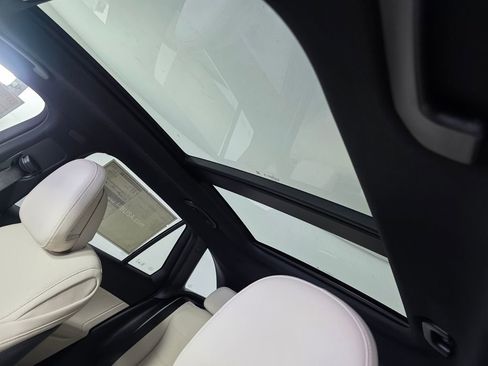 New 2026 Mercedes-Benz GLC 300 image 9