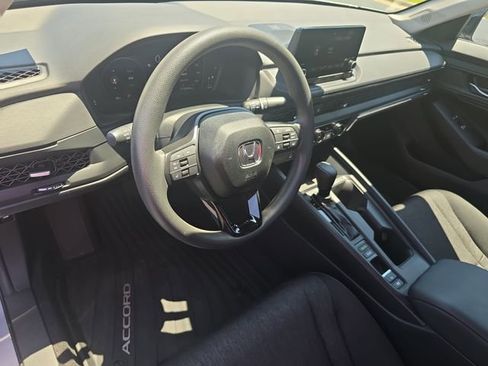 Used 2025 Honda Accord SE image 15