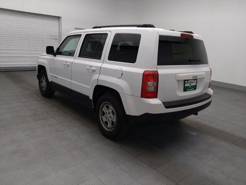 Used 2017 Jeep Patriot Sport w/ Power Value Group FWD image 3