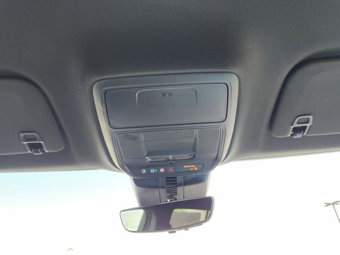 New 2026 Chevrolet Traverse LT FWD image 15