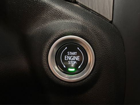 Used 2023 GMC Sierra 3500 Denali w/ Denali Black Diamond Edition AWD/4WD image 35