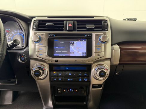Used 2014 Toyota 4Runner Limited AWD/4WD image 26