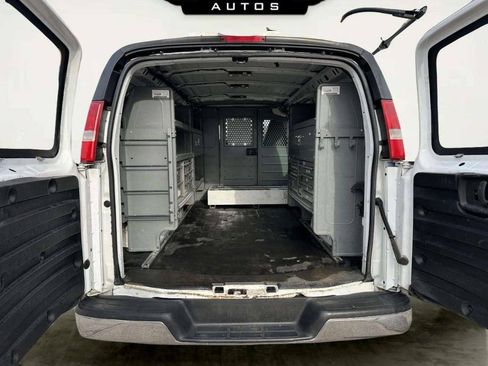 Used 2016 Chevrolet Express 2500 RWD image 25