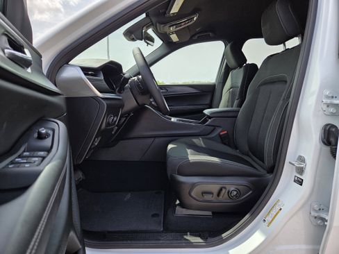 New 2026 Jeep Grand Cherokee Laredo RWD image 13