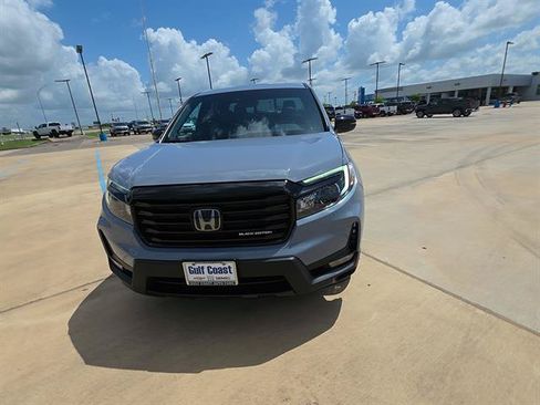 Used 2022 Honda Ridgeline Black Edition image 2