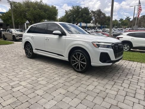 Used 2025 Audi Q7 2.0T Premium Plus w/ Premium Plus Package AWD/4WD image 16