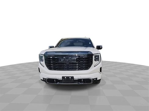 Certified 2022 GMC Sierra 1500 Denali Ultimate image 3